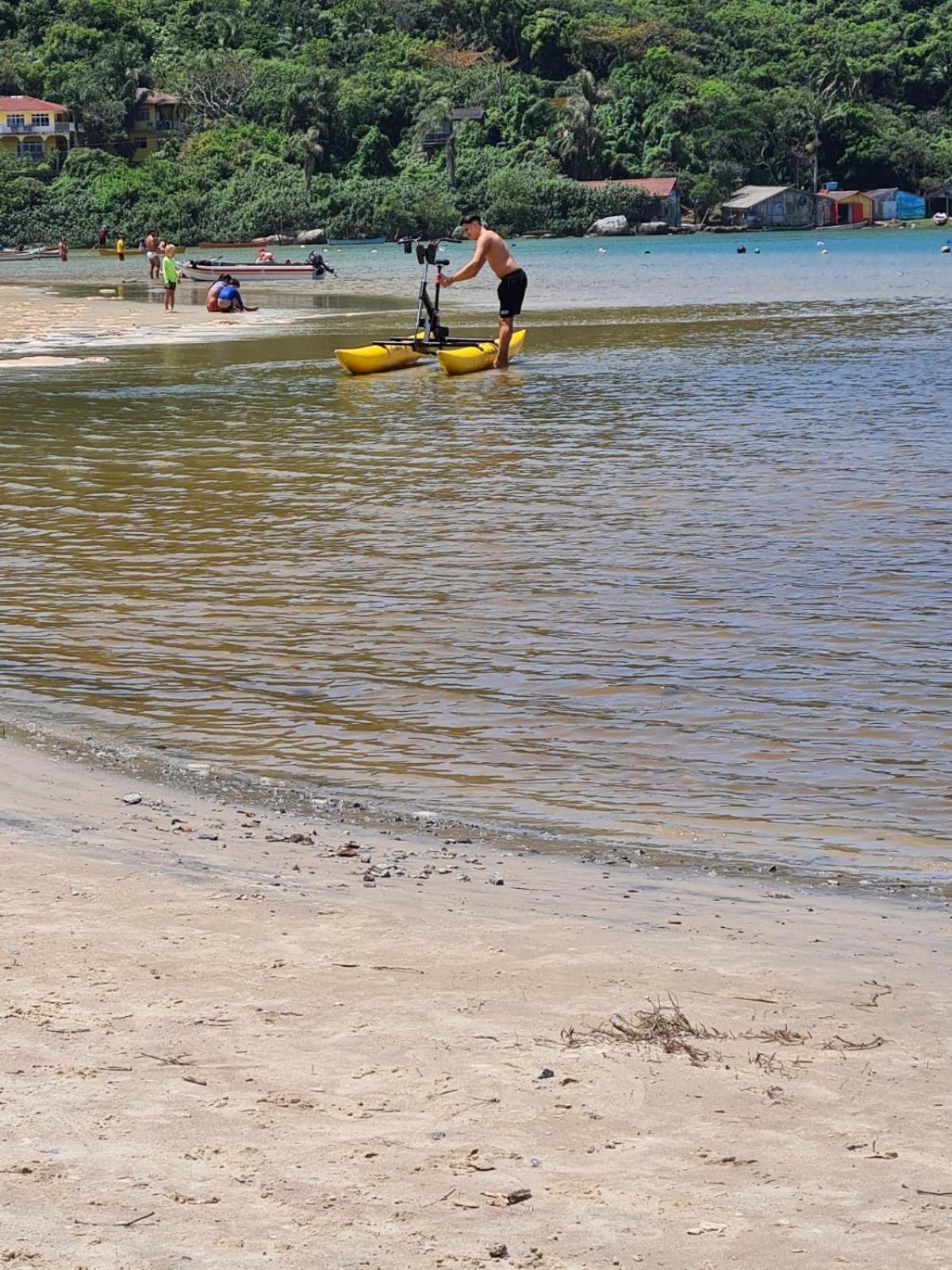 Encontro Das Aguas Guarda do Embaú Exteriör bild